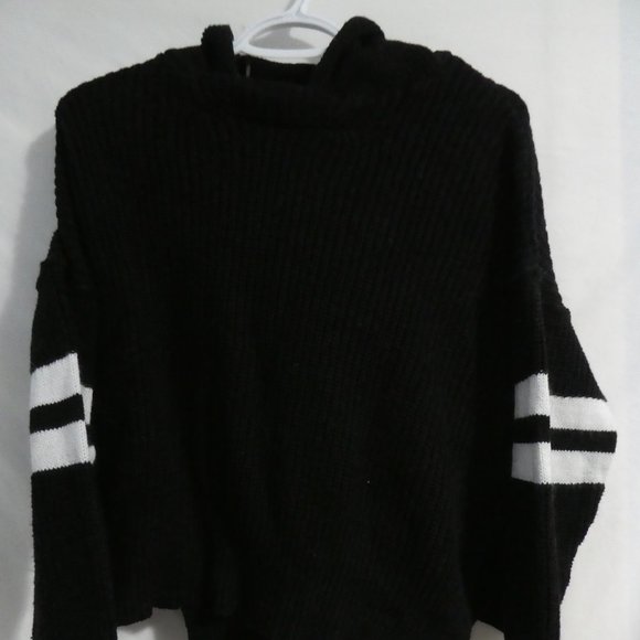 RETROD, medium, hooded striped black and white knit sweater - Picture 6 of 16